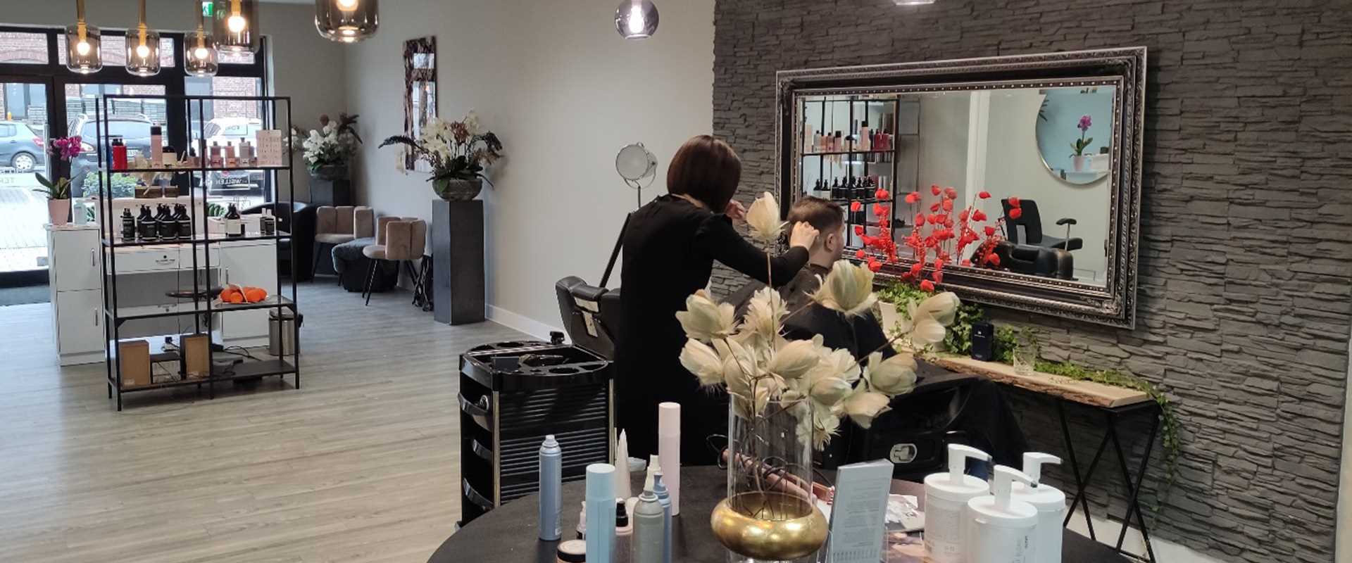 Alwina`s Frisierlounge Salon in Werther Westfalen3